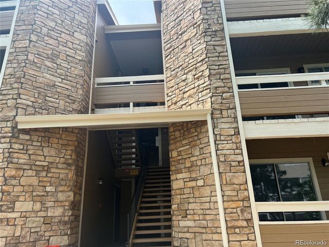 1075 S Elkhart Way 302, Aurora, CO 80012