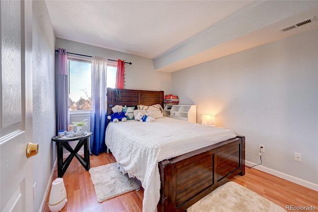 1075 S Elkhart Way 302, Aurora, CO 80012