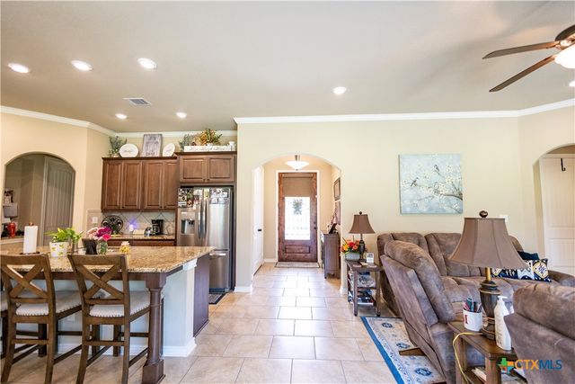 173 County Road 131a, Hallettsville, TX 77964