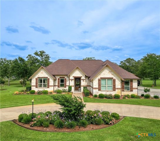 173 County Road 131a, Hallettsville, TX 77964