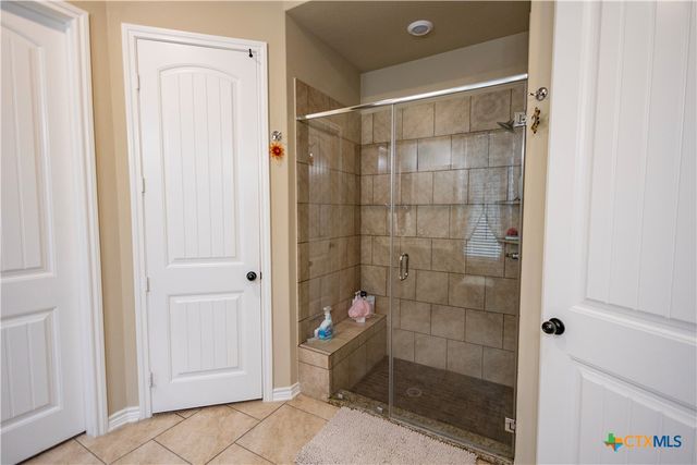 173 County Road 131a, Hallettsville, TX 77964