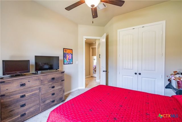 173 County Road 131a, Hallettsville, TX 77964