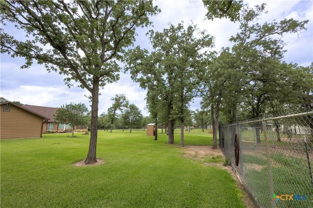 173 County Road 131a, Hallettsville, TX 77964