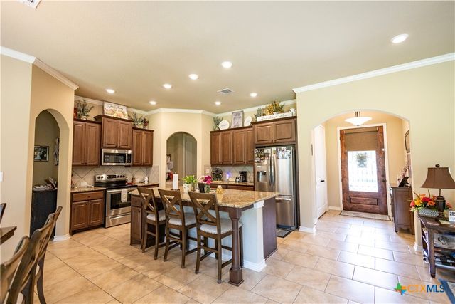 173 County Road 131a, Hallettsville, TX 77964