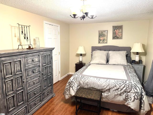 2817 Anderson Road, Greenville, SC 29611