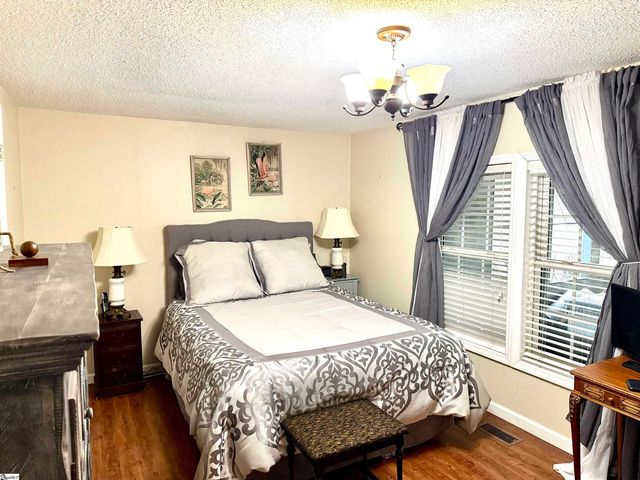 2817 Anderson Road, Greenville, SC 29611