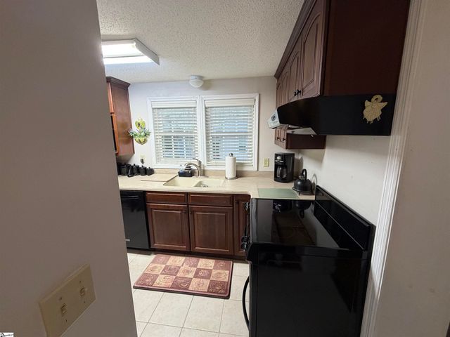 2817 Anderson Road, Greenville, SC 29611