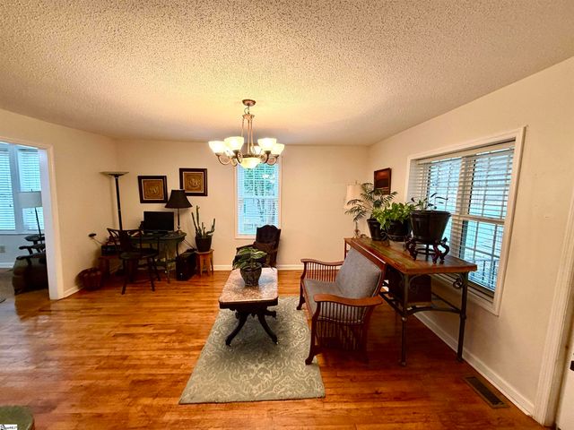 2817 Anderson Road, Greenville, SC 29611