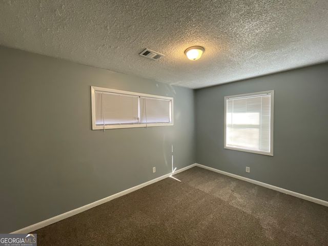 2403 N Groveland Circle, Macon, GA 31206