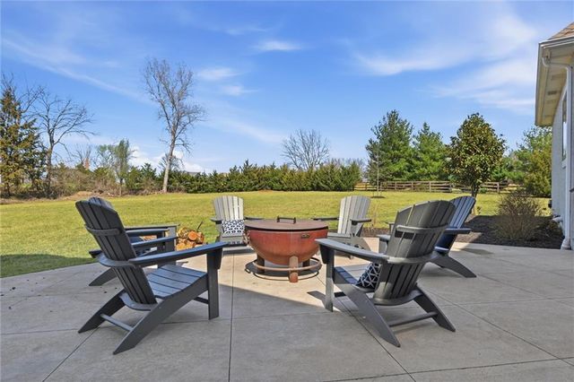 3450 W 196th Street, Stilwell, KS 66085