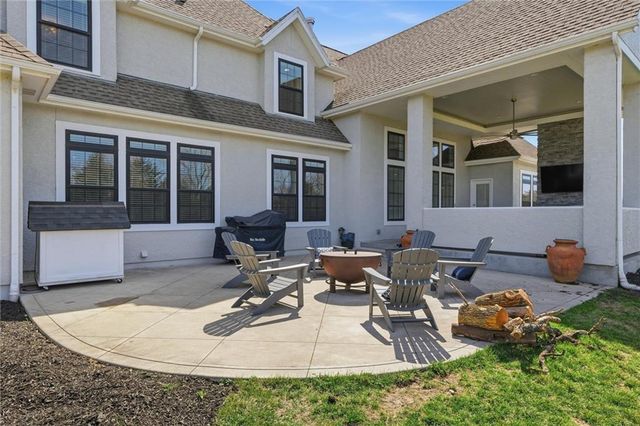 3450 W 196th Street, Stilwell, KS 66085