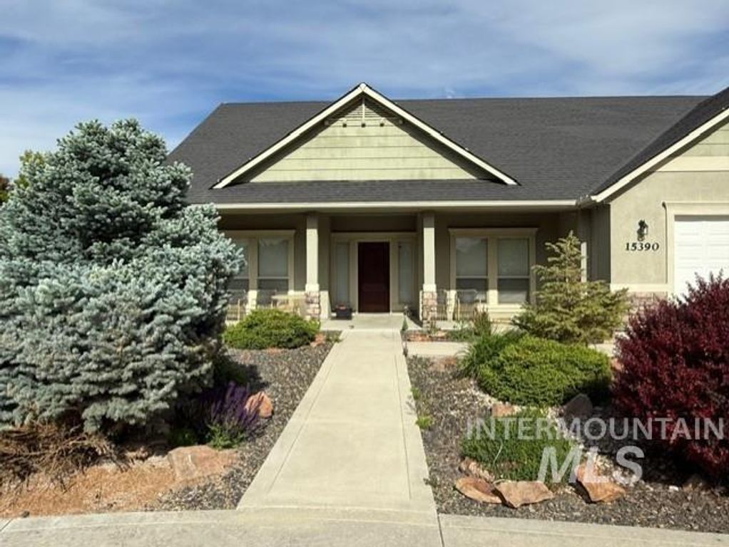 15390 Eclipse Dr, Caldwell, ID 83607