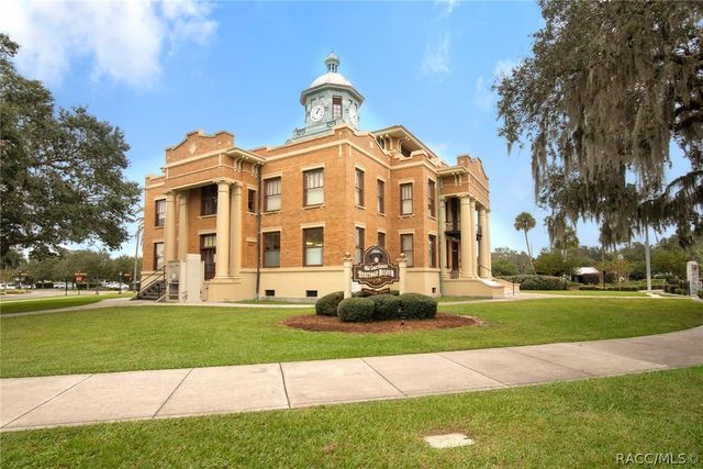 1925 W Tall Oaks Drive, Beverly Hills, FL 34465