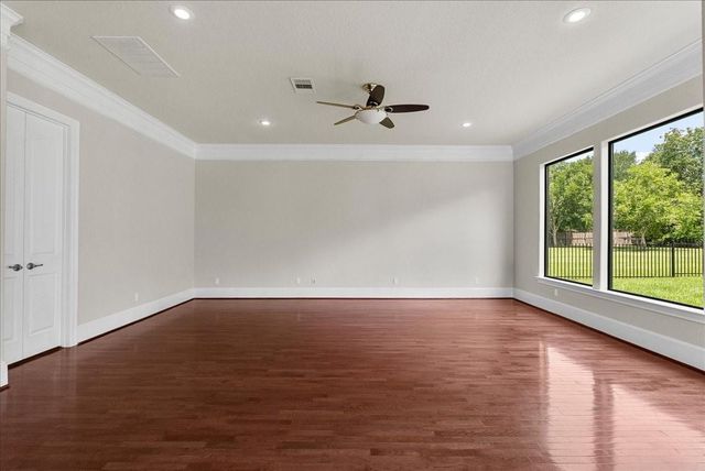 205 Del Monte Drive, Friendswood, TX 77546