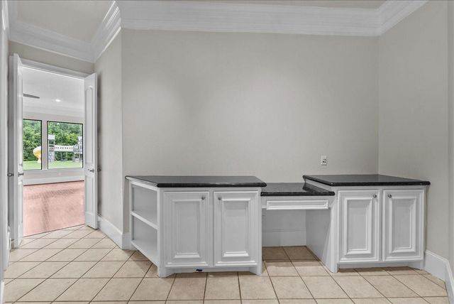 205 Del Monte Drive, Friendswood, TX 77546
