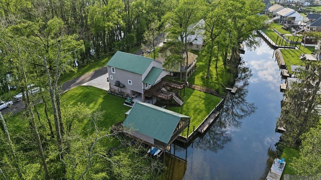 14467 Cabell St, Denham Springs, LA 70726
