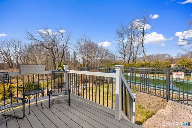 1 Deer Run Drive, Wolcott, CT 06716