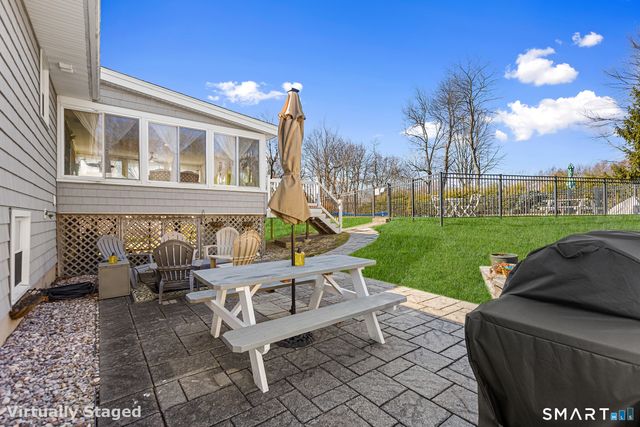 1 Deer Run Drive, Wolcott, CT 06716