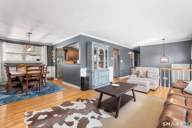 1 Deer Run Drive, Wolcott, CT 06716