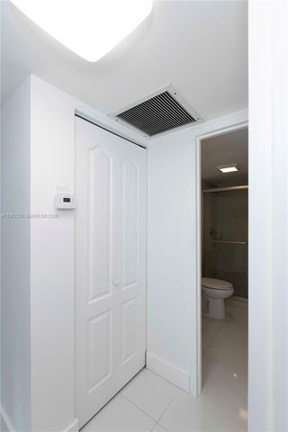 100 Bayview Dr 508, Sunny Isles Beach, FL 33160