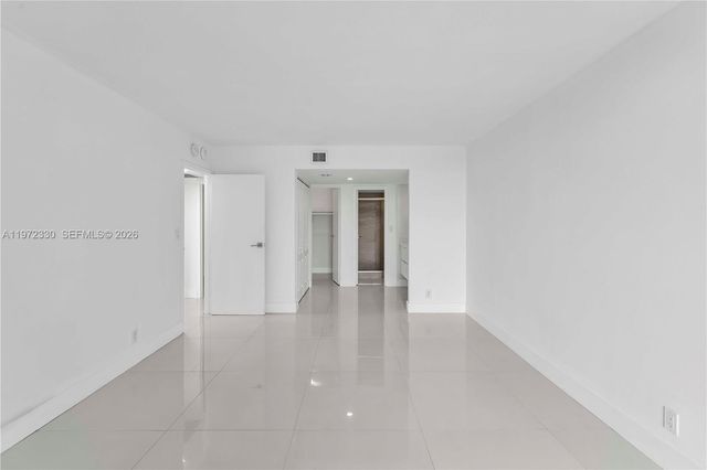 100 Bayview Dr 508, Sunny Isles Beach, FL 33160