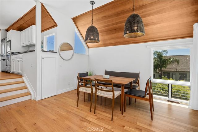 390 Saint Anns Drive, Laguna Beach, CA 92651