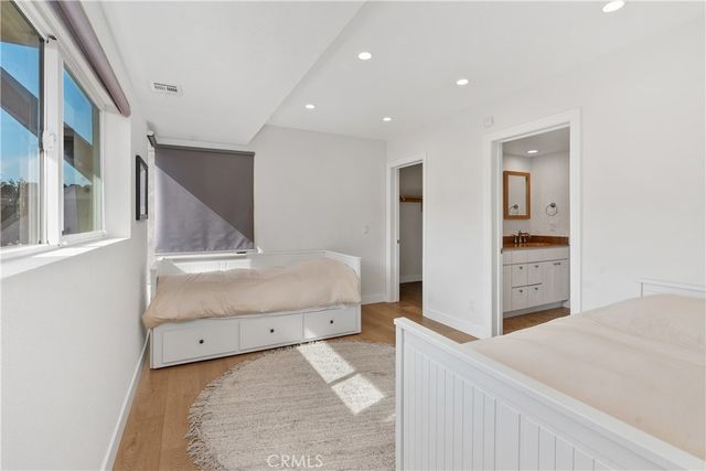 390 Saint Anns Drive, Laguna Beach, CA 92651