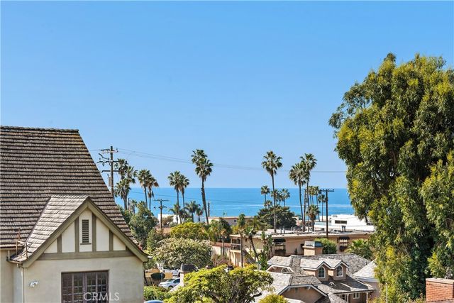 390 Saint Anns Drive, Laguna Beach, CA 92651