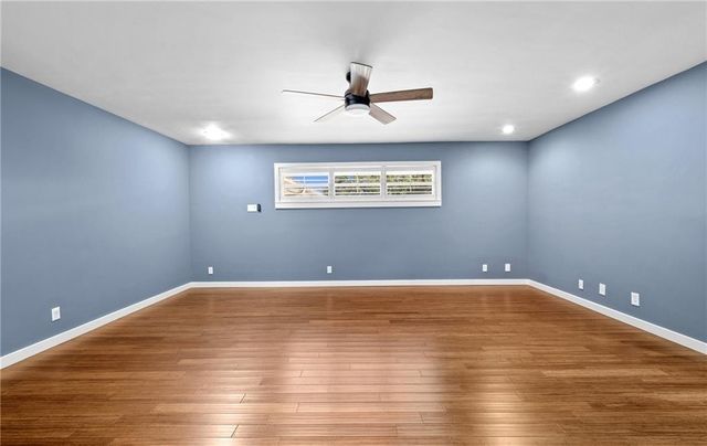 302 Dolphin Pl, Corpus Christi, TX 78411