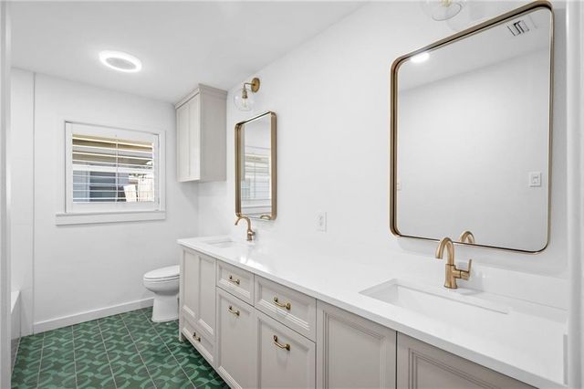 302 Dolphin Pl, Corpus Christi, TX 78411