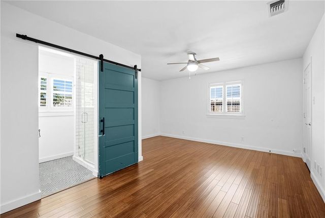 302 Dolphin Pl, Corpus Christi, TX 78411