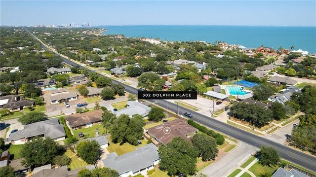 302 Dolphin Pl, Corpus Christi, TX 78411