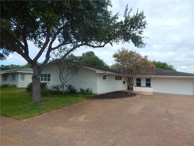 302 Dolphin Pl, Corpus Christi, TX 78411