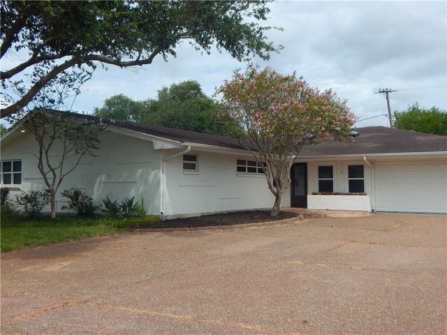 302 Dolphin Pl, Corpus Christi, TX 78411