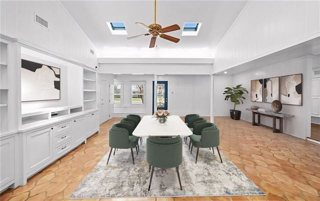 302 Dolphin Pl, Corpus Christi, TX 78411