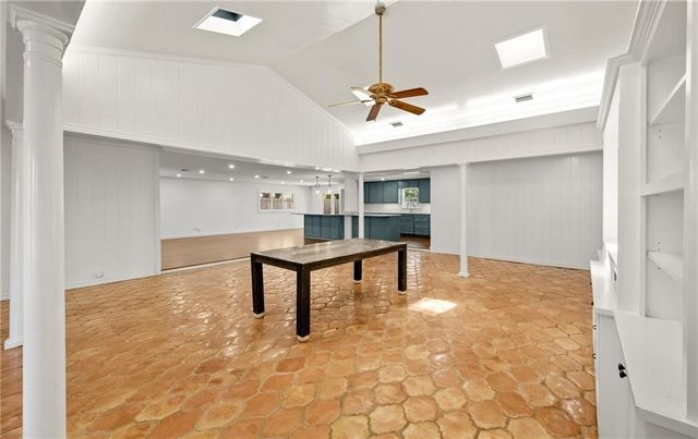 302 Dolphin Pl, Corpus Christi, TX 78411