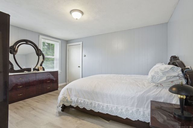 8 3rd Street, Norwich, CT 06360