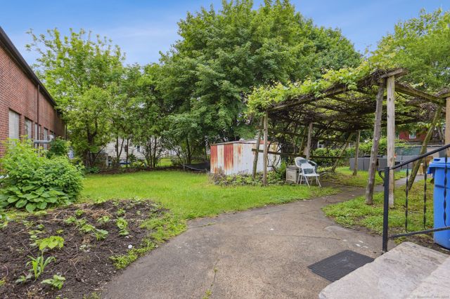 8 3rd Street, Norwich, CT 06360