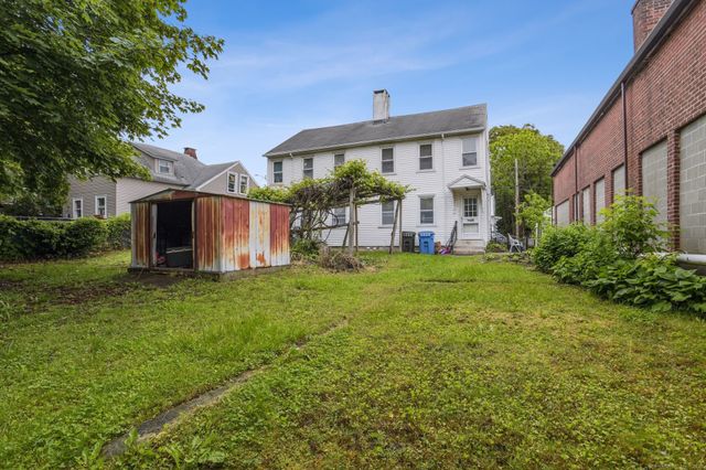 8 3rd Street, Norwich, CT 06360