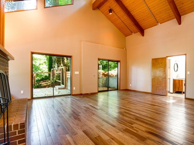 71 TANGLEWOOD Dr, Lake Oswego, OR 97035