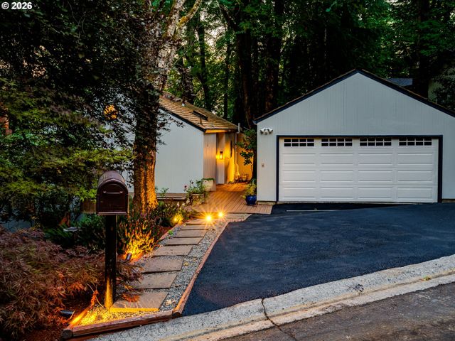 71 TANGLEWOOD Dr, Lake Oswego, OR 97035