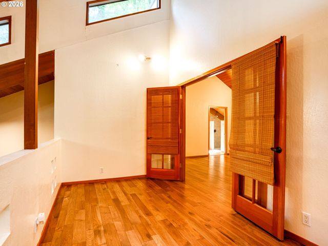71 TANGLEWOOD Dr, Lake Oswego, OR 97035