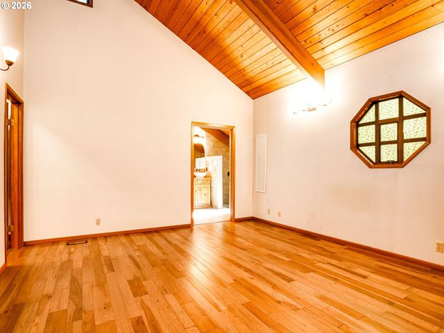 71 TANGLEWOOD Dr, Lake Oswego, OR 97035