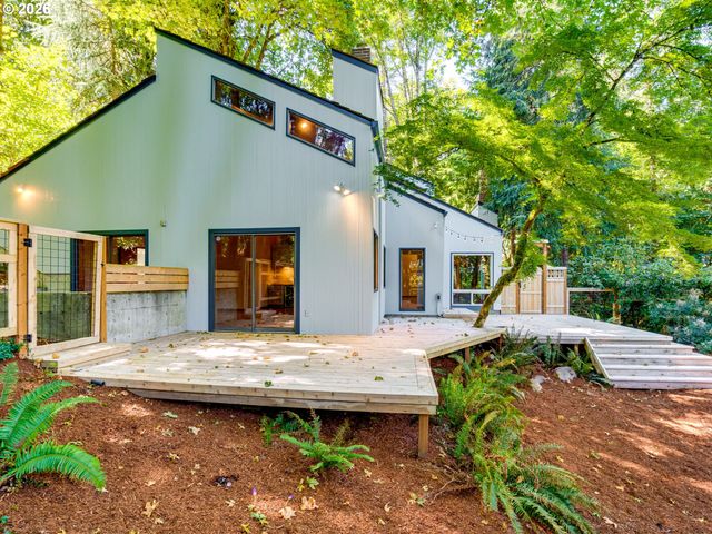 71 TANGLEWOOD Dr, Lake Oswego, OR 97035