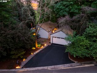 71 TANGLEWOOD Dr, Lake Oswego, OR 97035