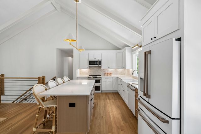 8 46th Avenue, Isle Of Palms, SC 29451