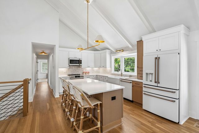 8 46th Avenue, Isle Of Palms, SC 29451
