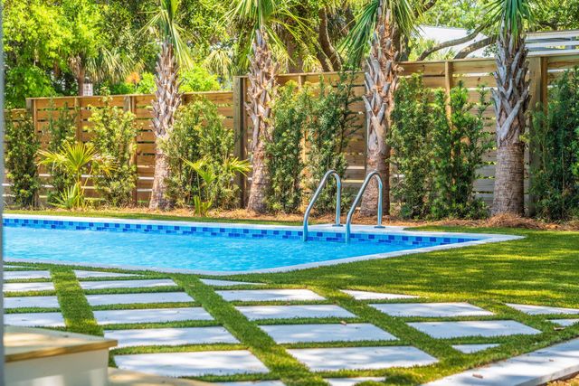 8 46th Avenue, Isle Of Palms, SC 29451