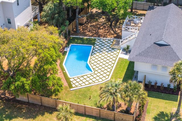 8 46th Avenue, Isle Of Palms, SC 29451
