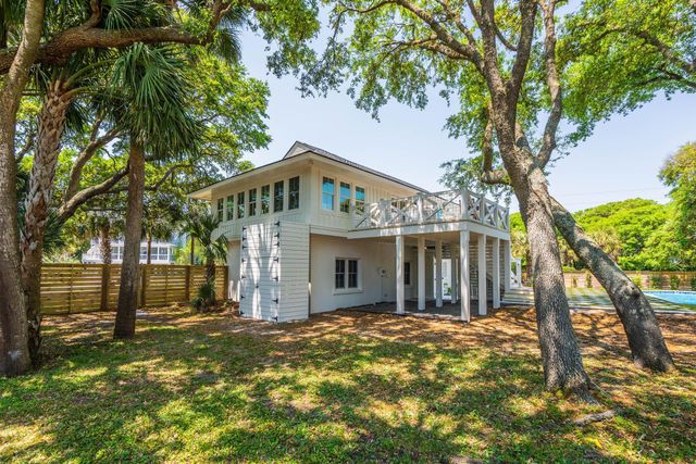 8 46th Avenue, Isle Of Palms, SC 29451